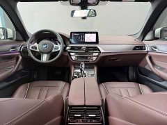BMW 5 Series 530Li Leading M Sports Package - фото 13