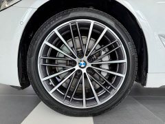 BMW 5 Series 530Li Leading M Sports Package - фото 18