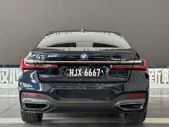 BMW 7 Series 740Li Leading M Sports Package - фото 6