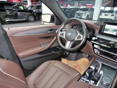 BMW 5 Series New Energy 535Le M Sports Package - фото 14