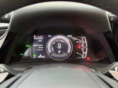 Lexus ES 300h Premium Edition - фото 16