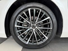 Lexus ES 300h Premium Edition - фото 17