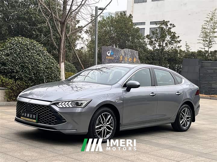 BYD Qin PLUS Honor Edition DM-i 120KM Excellent Type - автомобиль из Китая