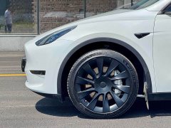 Tesla Model Y 2022 facelift, long-range all-wheel drive version - фото 4