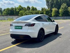 Tesla Model Y 2022 facelift, long-range all-wheel drive version - фото 6