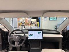 Tesla Model 3 facelift standard range rear drive upgraded version 3D1 - фото 18