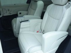 Lynk & Co Grevia 2024 2.5L Hybrid Monarch ULTRA Edition - фото 15