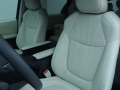 Lynk & Co Grevia 2024 2.5L Hybrid Monarch ULTRA Edition - фото 7