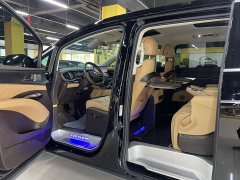 Denza D9 DM-i 980 four-wheel drive flagship - фото 6