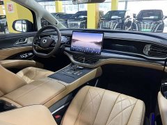 Denza D9 DM-i 980 four-wheel drive flagship - фото 8