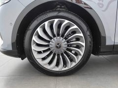 Voyah Lantu FREE 2021 four-wheel drive standard extended range exclusive luxury package - фото 17