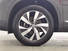 Volkswagen Tayron 280TSI FWD Luxury Smart Connectivity Edition - фото 17