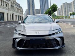 Toyota Camry 2026 Hybrid 2.0HSE Sport Lite Edition - фото 2