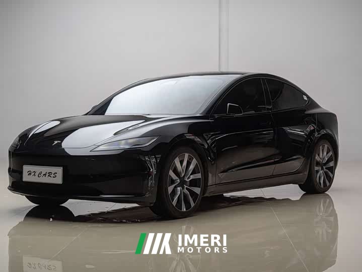 Tesla Model 3 rear-wheel drive version - автомобиль из Китая