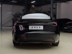 Tesla Model 3 rear-wheel drive version - фото 7