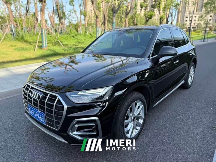 Audi Q5L 40 TFSI luxury and elegant - автомобиль из Китая