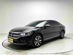 Volkswagen Passat 330TSI Luxury Edition - фото 1
