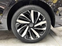 Volkswagen Passat 330TSI Luxury Edition - фото 6
