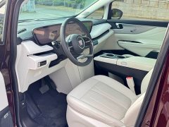 Buick GL8 New Energy Lu Zun Exclusive Edition 7 seats - фото 7