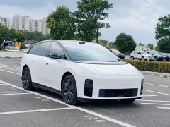 Li Auto Ideal i6 2025 two-wheel drive standard version - фото 3