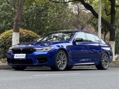 BMW M5 - фото 1