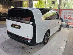 Li Auto Ideal MEGA 2025 Home Family Special Edition - фото 2