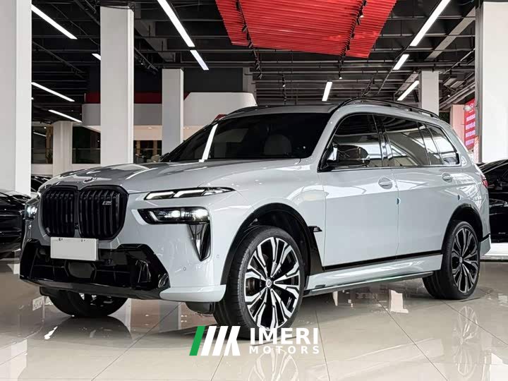 BMW X7 M60i xDrive M60i - автомобиль из Китая