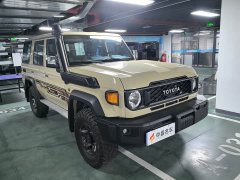 Toyota Land Cruiser (Import) LC76 4.0L Manual - фото 2