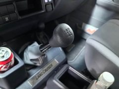 Toyota Land Cruiser (Import) LC76 4.0L Manual - фото 7