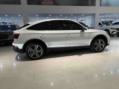 Audi Q5L Sportback 2022 facelift 40 TFSI luxury - фото 2