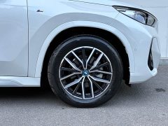 BMW iX1 eDrive25L M Sports Package - фото 15
