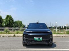 Li Auto Ideal L8 Max - фото 3