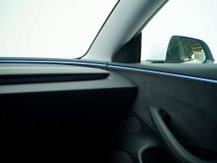 Lexus 3 facelift, long-range all-wheel drive version - фото 18