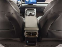 BYD Qin L DM-i 120KM Leading Edition - фото 12