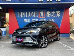 Toyota SIENNA 2023 2.5L Hybrid Platinum Edition - фото 1