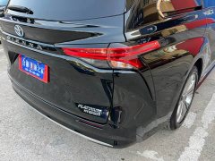 Toyota SIENNA 2023 2.5L Hybrid Platinum Edition - фото 9