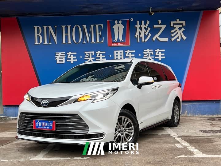 Toyota SIENNA 2.5L Hybrid Deluxe Edition - автомобиль из Китая