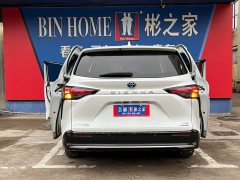 Toyota SIENNA 2.5L Hybrid Deluxe Edition - фото 8