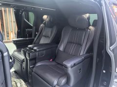 Lexus LM 2020 300h seven-seater elegant version - фото 7