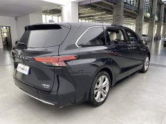 Toyota SIENNA 2.5L Hybrid Premium Edition - фото 4