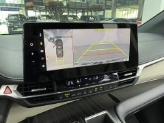 Toyota SIENNA 2.5L Hybrid Premium Edition - фото 9