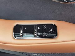 Voyah Lantu Chasing Light 2024 PHEV four-wheel drive ultra-long range flagship version - фото 18