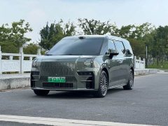 Zeekr 009 6-Seater Executive AWD 108kWh - фото 1