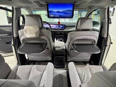 Buick GL8 Lu Zun Exclusive Edition - фото 16