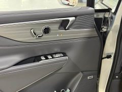 Buick GL8 Lu Zun Exclusive Edition - фото 17