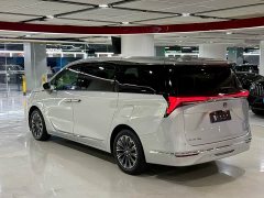 Buick GL8 Lu Zun Exclusive Edition - фото 6