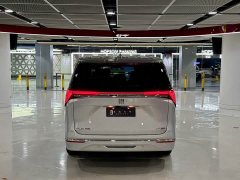Buick GL8 Lu Zun Exclusive Edition - фото 7
