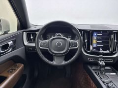 Volvo XC60 T5 four-wheel drive Zhiyi Luxury Edition - фото 12