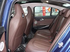 BMW 1 Series 125i M Sports Night Edition - фото 11