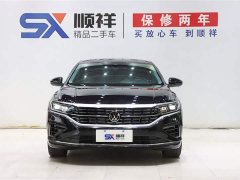 Volkswagen Passat facelift 330TSI luxury version - фото 2